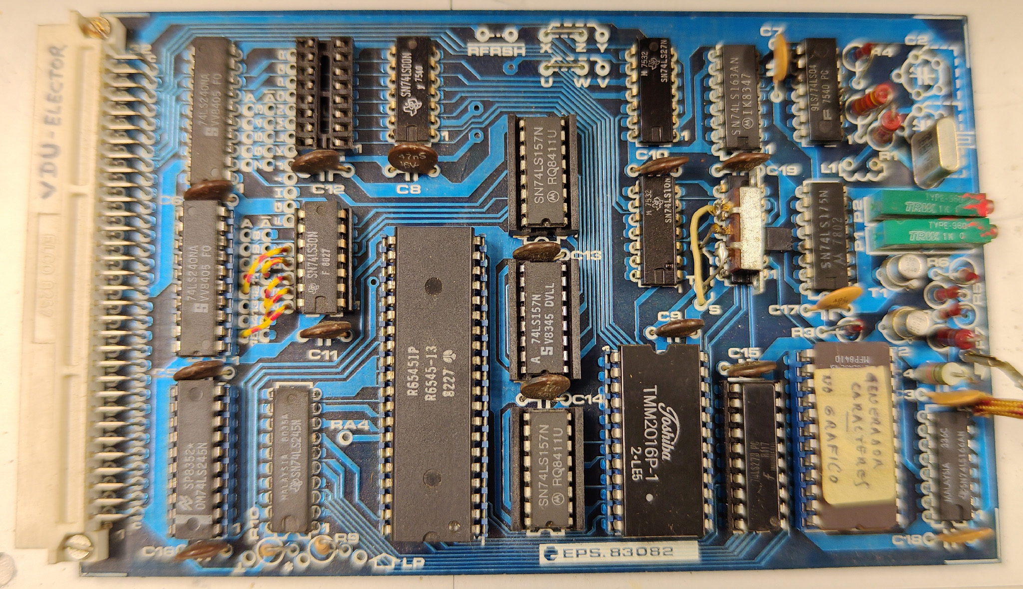 05_controlador_de_video._salida_de_video_compuesto..jpg