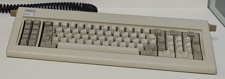 tecladoibmpc.jpg